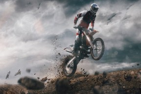 米兰体育-王者归来！阿扎伦卡大胜首秀，伯纳乌掌声雷动